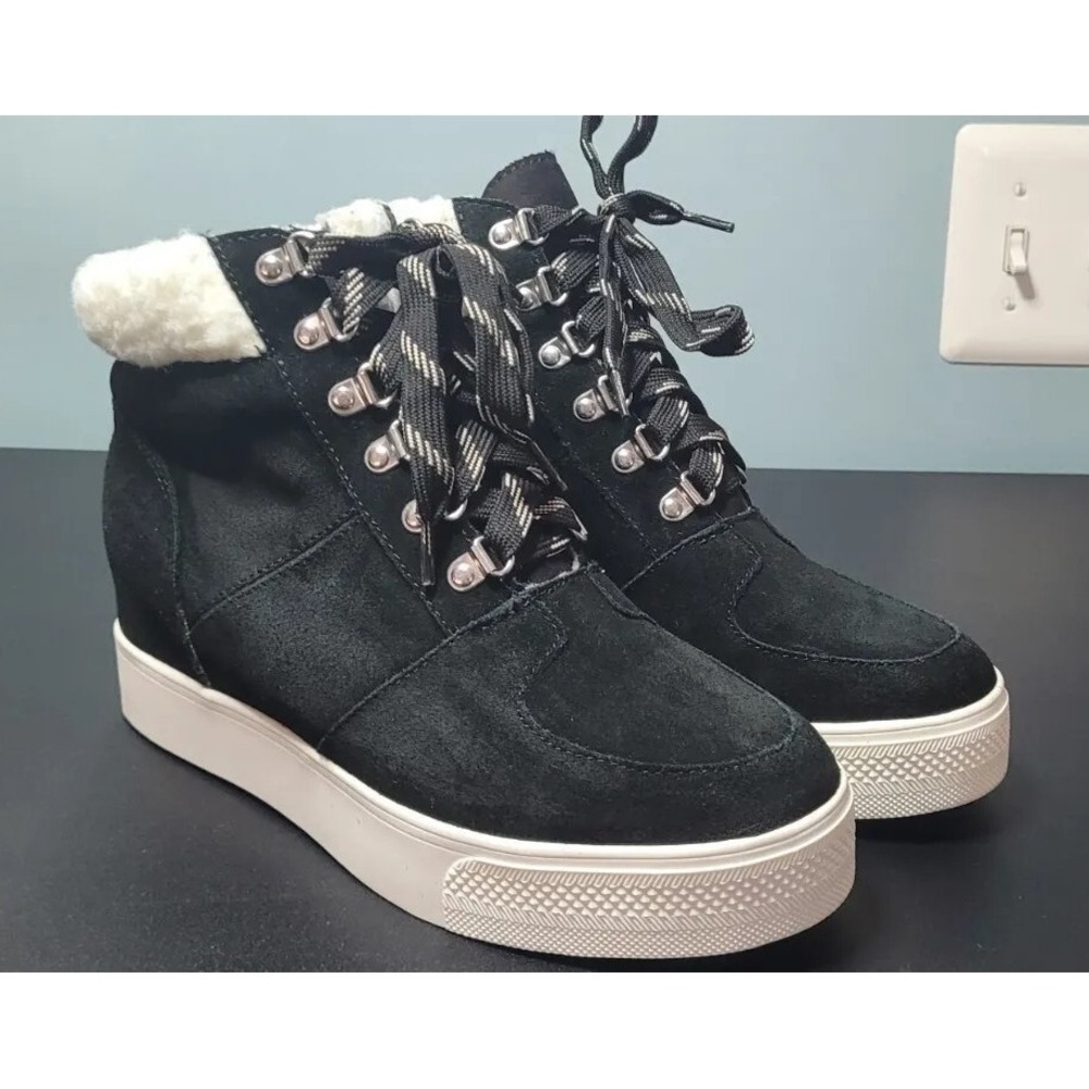 New STEVE MADDEN Warner 166041 Black Suede Winter Boots size 9